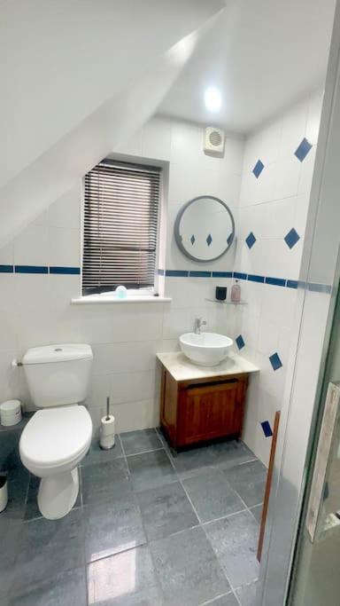 Amazing Location - City Of London- 2 Bedroom Stunning Canal View House With Private Garden,Parking & Balcony Exterior foto