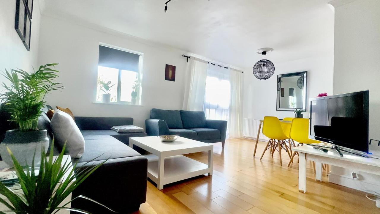 Amazing Location - City Of London- 2 Bedroom Stunning Canal View House With Private Garden,Parking & Balcony Exterior foto